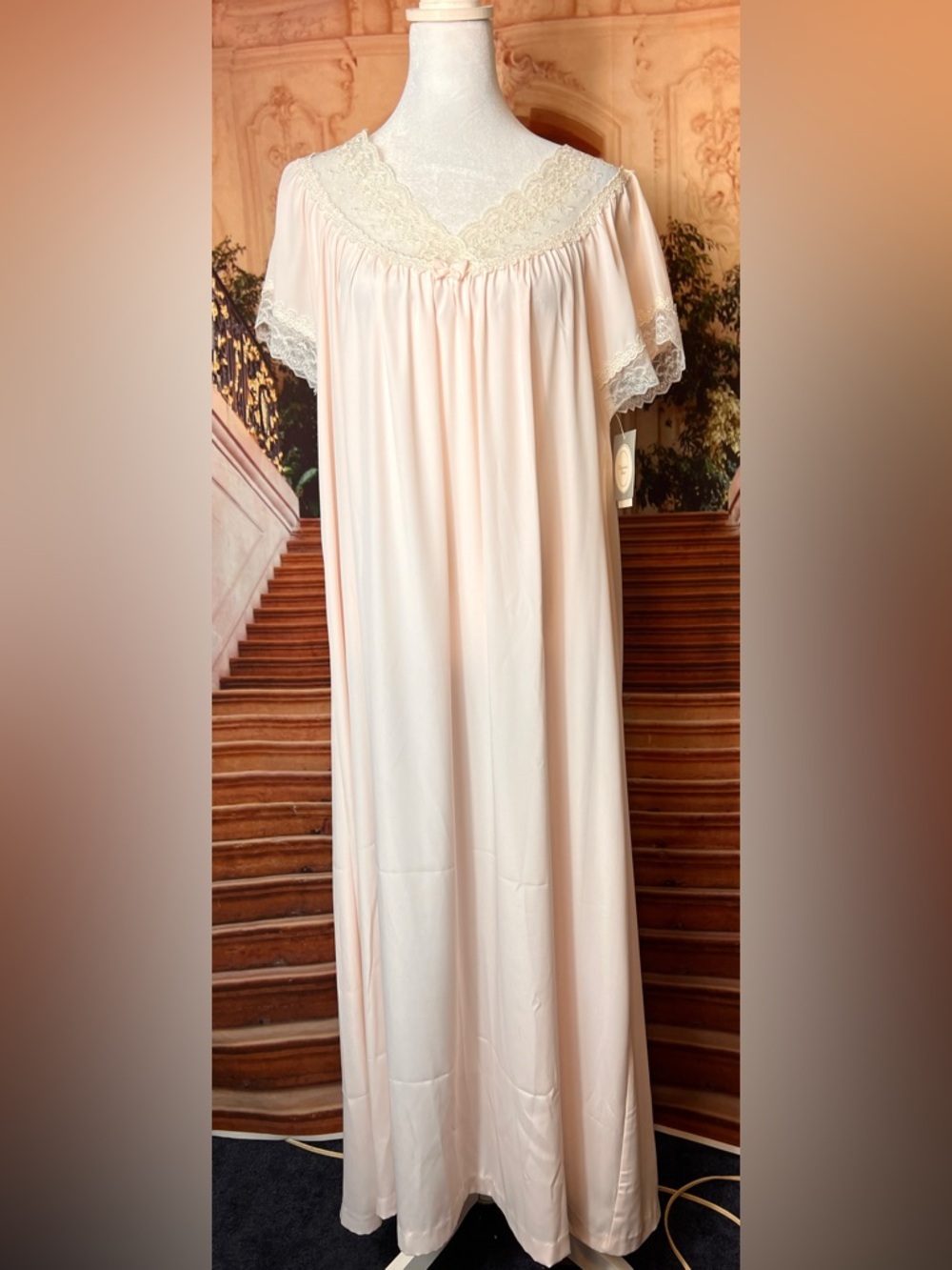NWT Christian Dior. Soft Blush Pink Maxi Nightgown with Lace Trim, size small